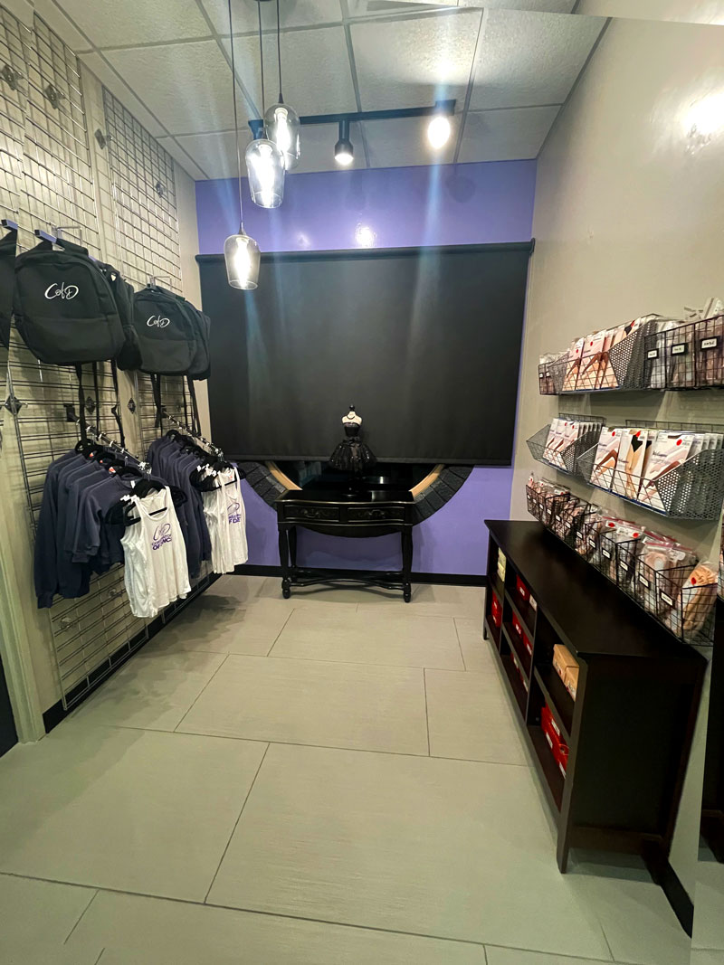 BOUTIQUE slide image 1